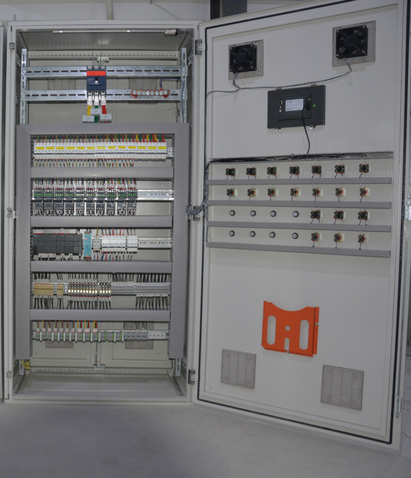 Low-voltage power distribution cabinet5